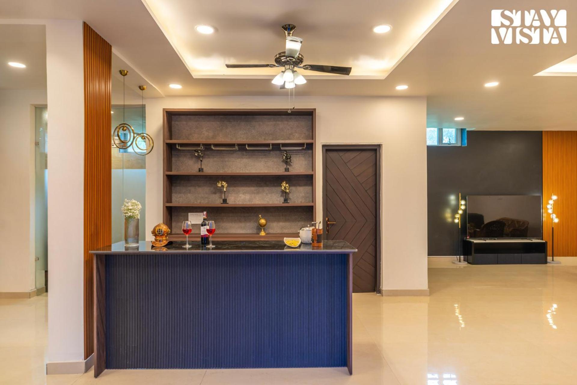Stayvista At Wandering Vines Indoor Pool 4Bhk Luxury Villa In Delhi Sohna 外观 照片